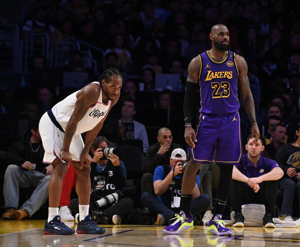 记者：若拜仁与埃贝尔分道扬镳，法鹰体育CEO克洛舍是潜在候选人.