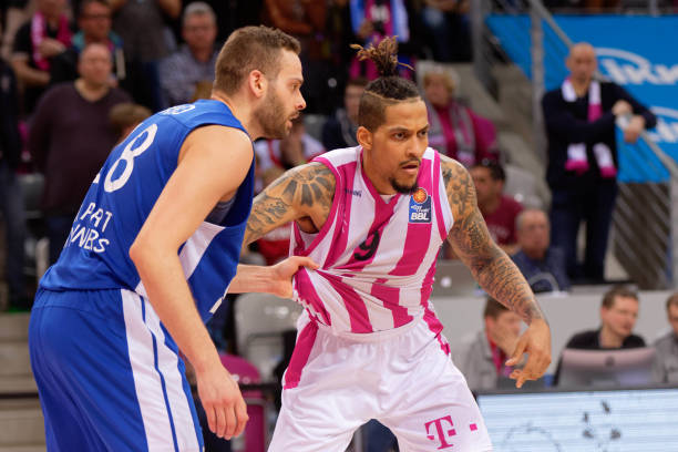 公牛与步行 公牛与步行