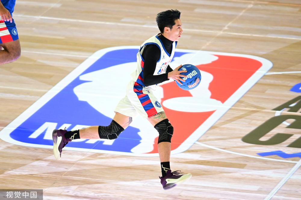 英媒曝曼联第3次报价姆贝莫前曾考虑过其他目标 最终仍决定发起最后尝试